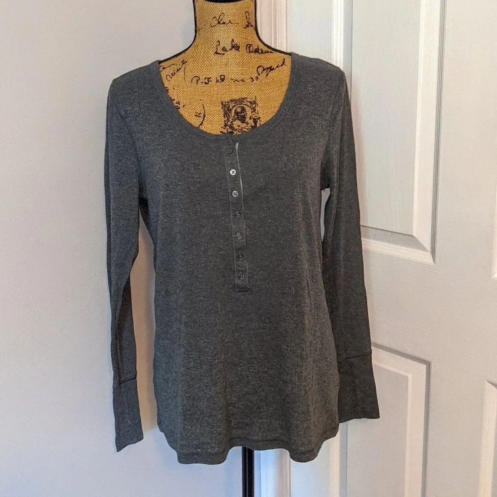 Old Navy ribbed long sleeve